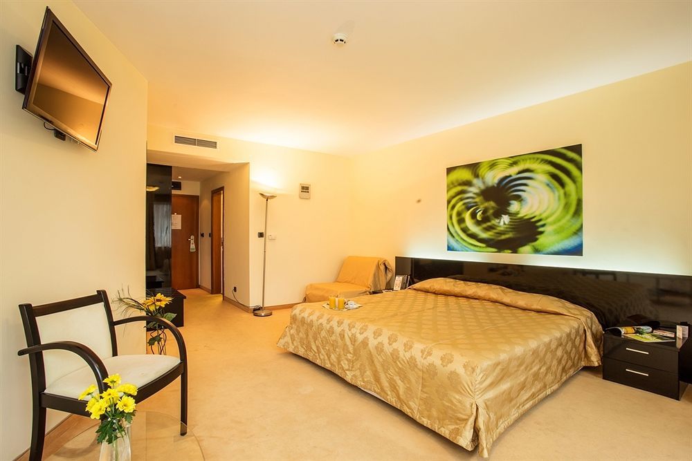 Europe Hotel Σόφια Εξωτερικό φωτογραφία